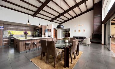 Casa AMOBLADA en Arriendo Envigado Alto De Las Palmas , Antioquia