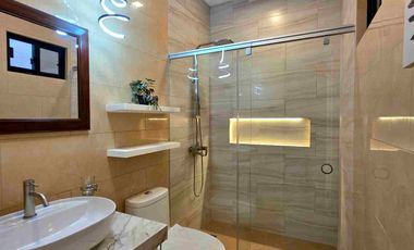 For Sale: Brand New Furnished Modern House in BF Resort Village Las Piñas City