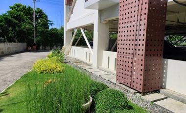 Affordable 1 bedroom condominium in Royal Oceancrest Mactan, Cebu