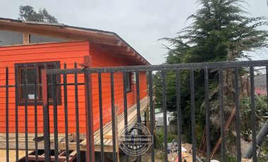 VENDE NUEVA, HERMOSA Y ACOGEDORA CASA EN LAS CRUCES COMUNA EL TABO