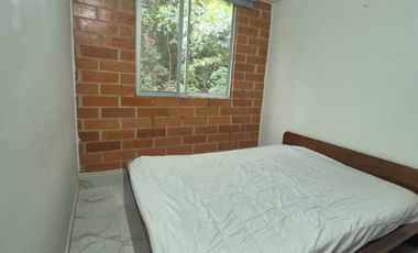 APARTAMENTO CON PARQUEADERO Y DEPOSITO
