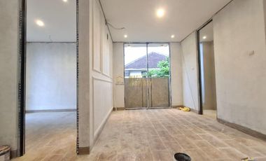 RUMAH DESAIN KONTEMPORER DI MAGUWOHARJO SLEMAN