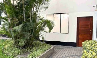 primer piso limite con miraflores 104 metros