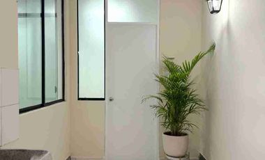 primer piso limite con miraflores 104 metros