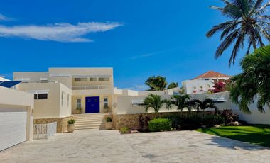 Preciosa Residencia de Playa en Chuburná Puerto