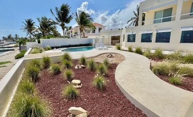 Preciosa Residencia de Playa en Chuburná Puerto