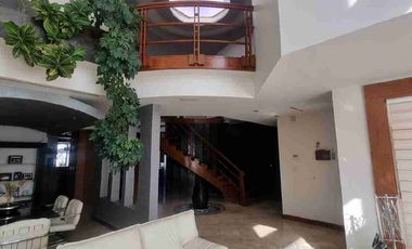 VENTA RESIDENCIA HACIENDA DE LA PALOMA,ALBERCA ,4 REMS. C/U CON BAÑO UÑY CLOSET, 1025M2 T. EQUIPADA TOTALMENTE,FRENTE A PARQUE.