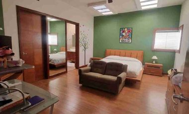 VENTA RESIDENCIA HACIENDA DE LA PALOMA,ALBERCA ,4 REMS. C/U CON BAÑO UÑY CLOSET, 1025M2 T. EQUIPADA TOTALMENTE,FRENTE A PARQUE.