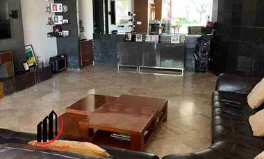 VENTA RESIDENCIA HACIENDA DE LA PALOMA,ALBERCA ,4 REMS. C/U CON BAÑO UÑY CLOSET, 1025M2 T. EQUIPADA TOTALMENTE,FRENTE A PARQUE.