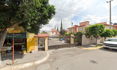 CASA EN CAMINO A ACOLMAN, URBI QUINTA MONTECARLO, CUAUTITLÁN IZCALLI, MÉXICO. ¡NO CRÉDITOS!