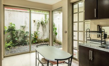 Casa en Venta, Fracc. La Trinidad. Coatepec, Veracruz