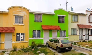 CASA EN VENTA ALMERIA URBI VILLA DEL REY HUEHUETOCA EDOMEX!!!