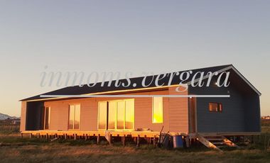 Encantadora Casa en Puerto Natales, Parcela de 5.000 m2