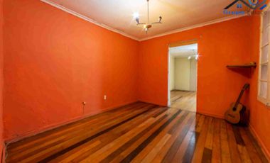 Vendo casa con gran terreno Recoleta