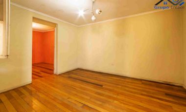 Vendo casa con gran terreno Recoleta