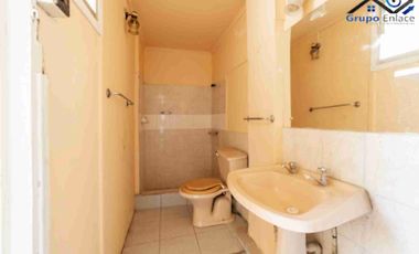 Vendo casa con gran terreno Recoleta