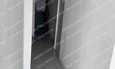 RENTA DE LOCAL EN IRAPUATO. EN PLAZA COMERCIAL.