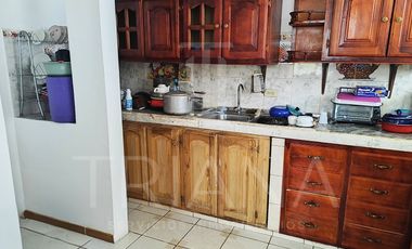 SE VENDE CASA INDEPENDIENTE ESQUINERA CON PROYECCIÓN A SEGUNDO PISO  EN  CAUPICHO SUR DE QUITO