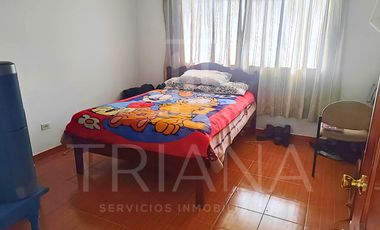 SE VENDE CASA INDEPENDIENTE ESQUINERA CON PROYECCIÓN A SEGUNDO PISO  EN  CAUPICHO SUR DE QUITO