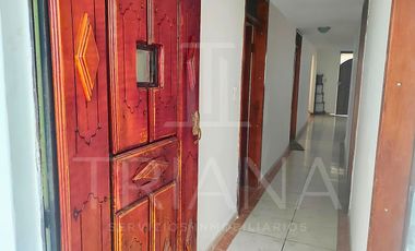SE VENDE CASA INDEPENDIENTE ESQUINERA CON PROYECCIÓN A SEGUNDO PISO  EN  CAUPICHO SUR DE QUITO