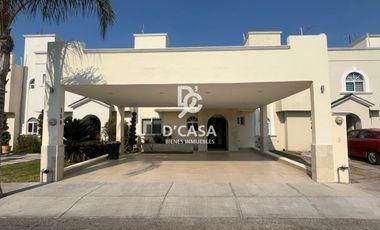 Preciosa casa en venta en Villas del Palmar