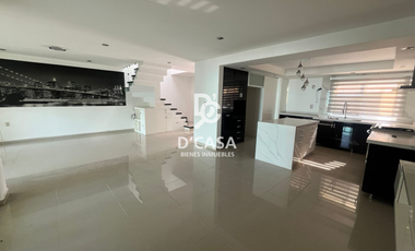 Preciosa casa en venta en Villas del Palmar