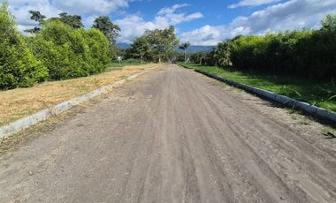 LOTE EN CONDOMINIO PRIVADO. ESQUINERO
