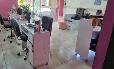 Negocio Spa Uñas y pestañas Bello
