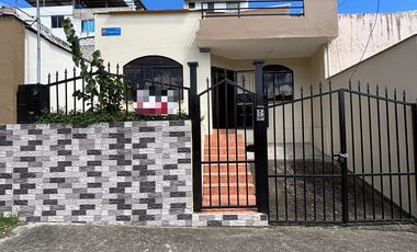 Casa en venta en Loja sector El Electricista