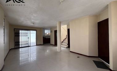 Casa en venta en Loja sector El Electricista