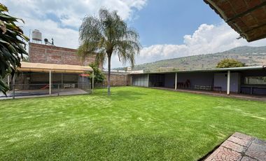 HERMOSA TERRAZA A UN COSTADO DEL LAGO DE CAJITITLÁN