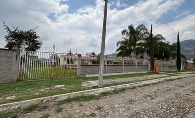HERMOSA TERRAZA A UN COSTADO DEL LAGO DE CAJITITLÁN