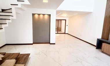 CASA DE LUJO EN VENTA