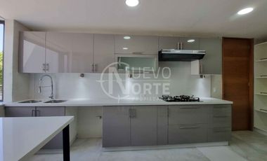VENTA CASA MEDITERRÁNEA EN CONDOMINIO LA RESERVA, CHICUREO