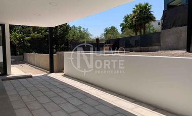 VENTA CASA MEDITERRÁNEA EN CONDOMINIO LA RESERVA, CHICUREO