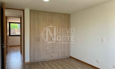 VENTA CASA MEDITERRÁNEA EN CONDOMINIO LA RESERVA, CHICUREO