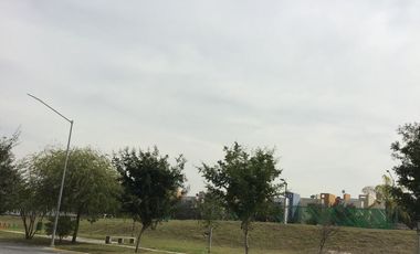 CASA EN VENTA FRACCIONAMIENTO TRIANA APODACA NUEVO LEON  PRIVADA CERCA DE ZONA CENTRO APODACA