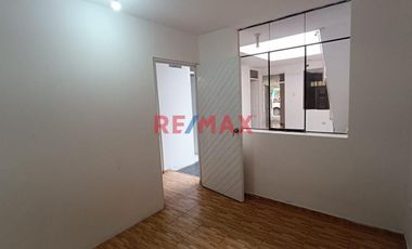 CASA EN VENTA EN VILLA LAS PALMAS NUEVO CHIMBOTE