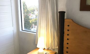 CASA EN CONDOMINIO LOMA DE JURIQUILLA. Con 2 plantas, 2 recamaras,  estudio TV y 2 baños.