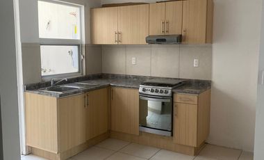 VENDO CASA POR POLIFORUM LEON