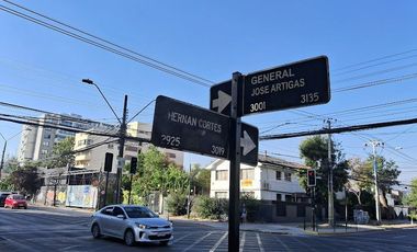 Local Los Leones - General Artigas