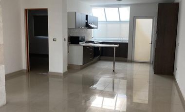 RENTO CASA EN MAYORAZGO