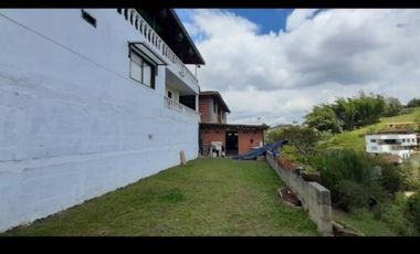 FINCA FAVORABLE EN MARINILLA ANTIOQUIA COLOMBIA.