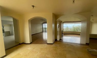 RENTO CASA EN URBANIZACION CAMPO ALEGRE