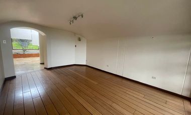 RENTO CASA EN URBANIZACION CAMPO ALEGRE