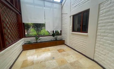 RENTO CASA EN URBANIZACION CAMPO ALEGRE