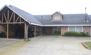 Casa de alta gama en condominio cerrado