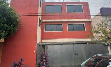 Casa En Remate En Viveros Del Retiro 12b, 7 Hab Viveros De La Loma, Tlalnepantla, Estado De Mexico
