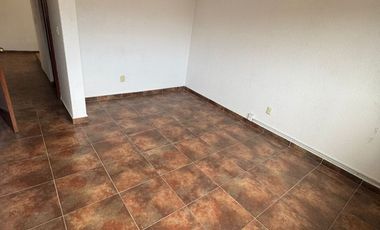 Casa En Remate En Viveros Del Retiro 12b, 7 Hab Viveros De La Loma, Tlalnepantla, Estado De Mexico