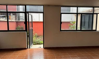Casa En Remate En Viveros Del Retiro 12b, 7 Hab Viveros De La Loma, Tlalnepantla, Estado De Mexico